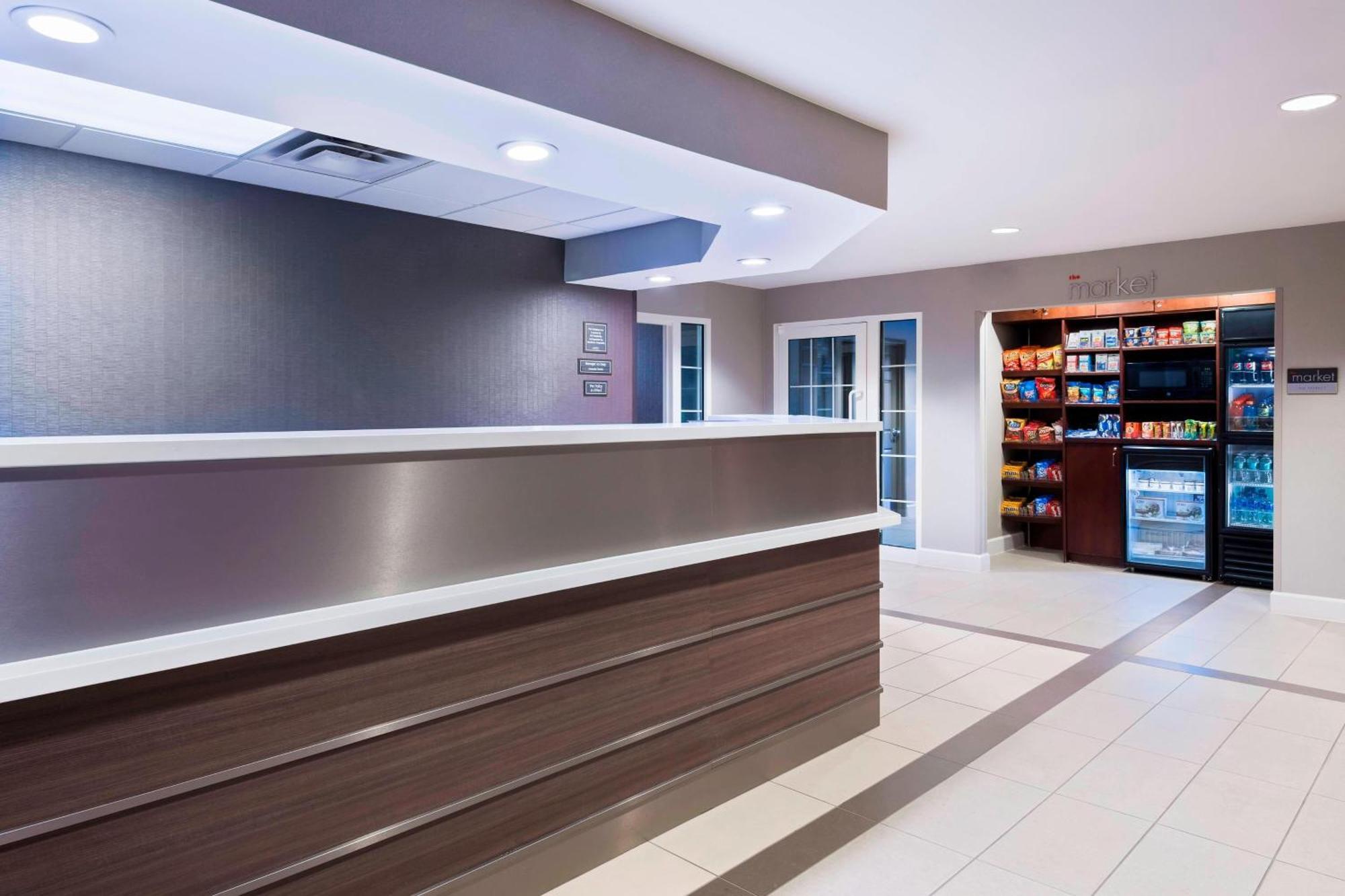 Residence Inn By Marriott Fort Myers Bagian luar foto