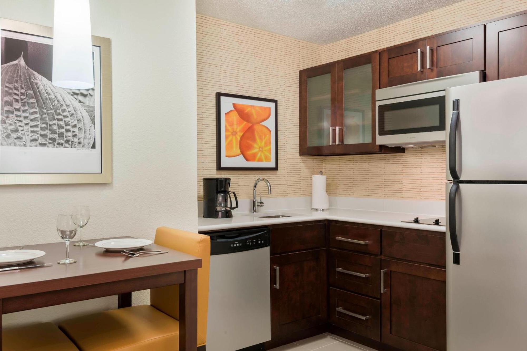 Residence Inn By Marriott Fort Myers Bagian luar foto