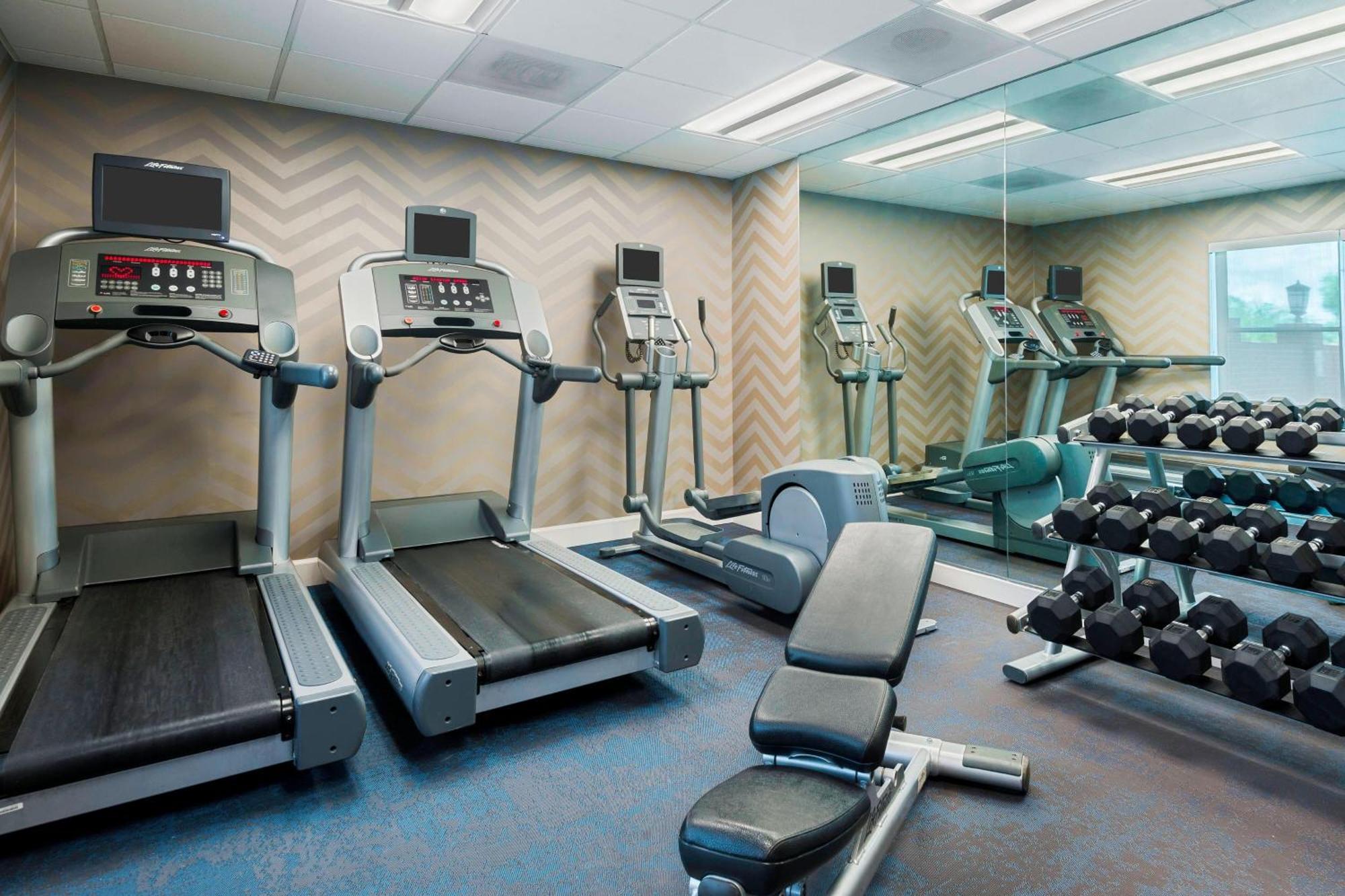 Residence Inn By Marriott Fort Myers Bagian luar foto
