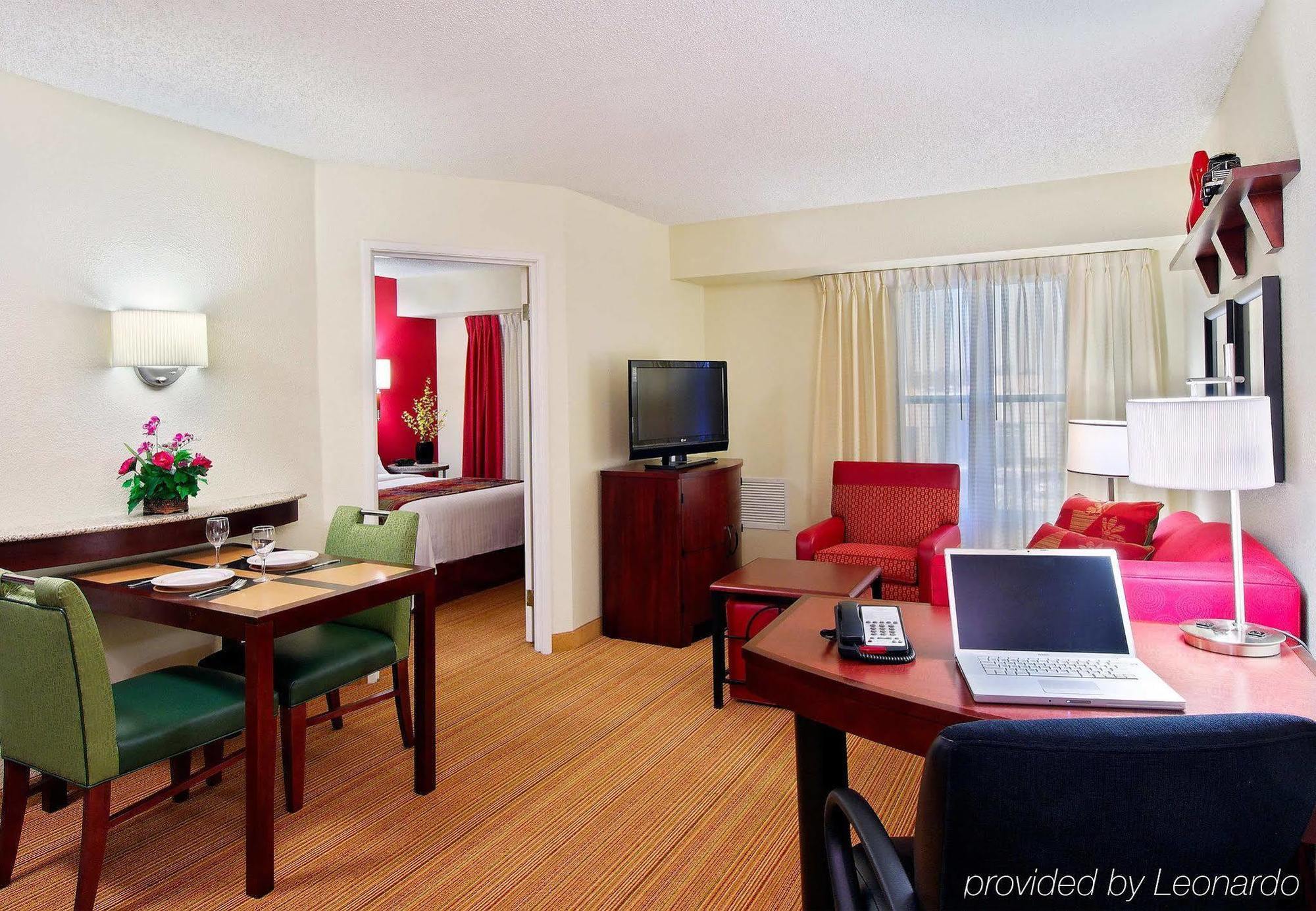 Residence Inn By Marriott Fort Myers Bagian luar foto