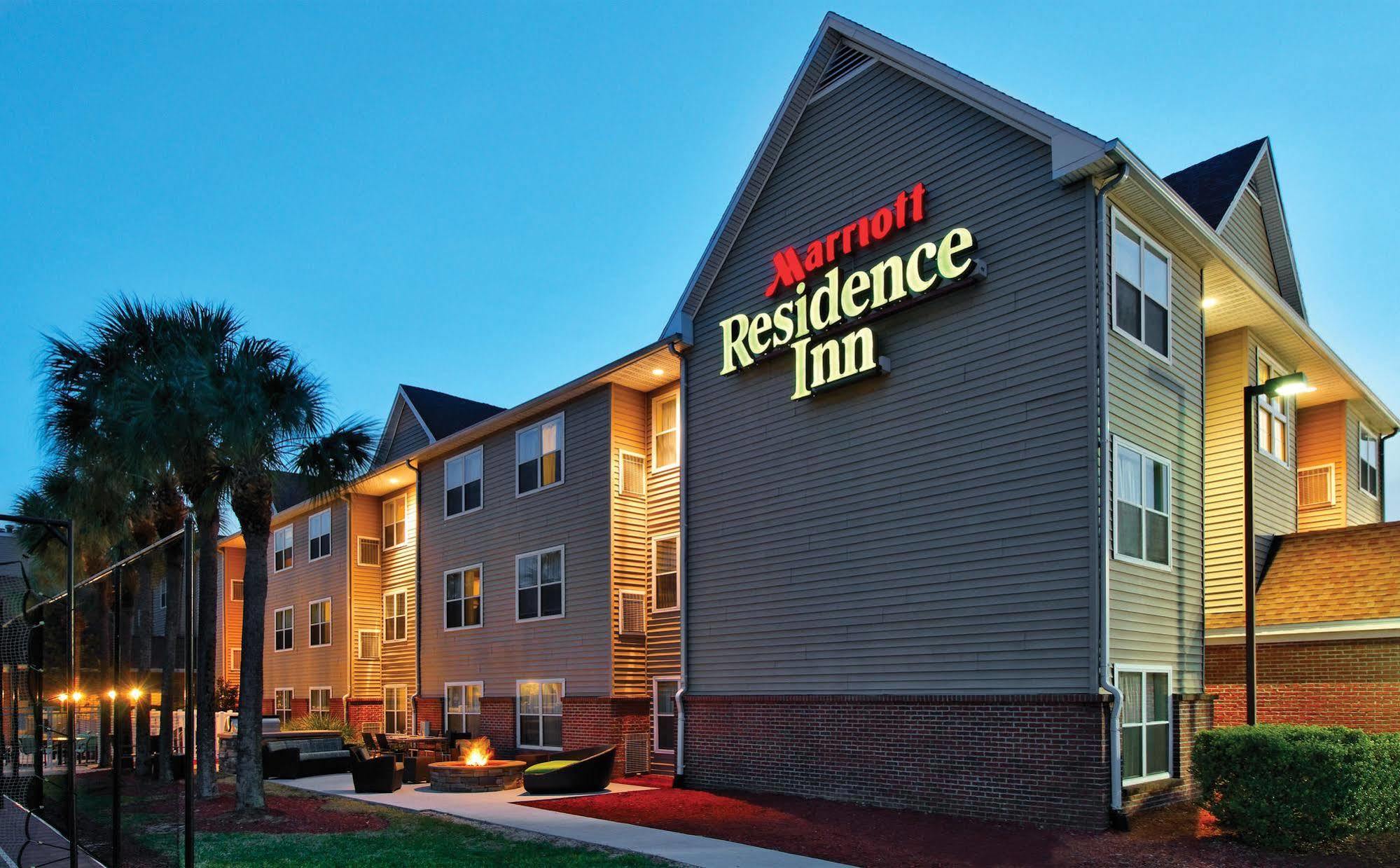 Residence Inn By Marriott Fort Myers Bagian luar foto